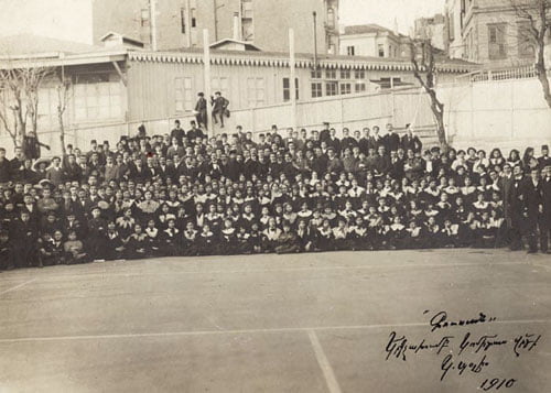 Komitas's "Gusan" choir in 1910